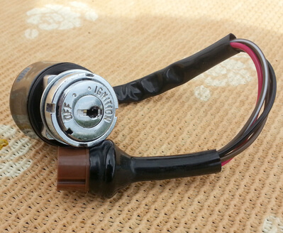 Ignition Lock Honda CB250K CB750Four K1-K2 4-pole round new 
