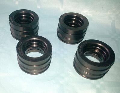 Insulator Carburettor Set CB550K3 new