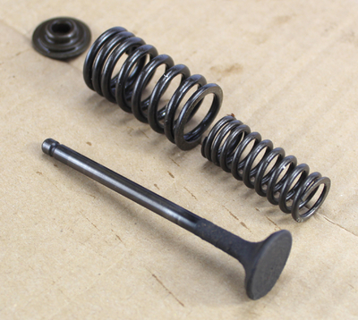 Valve Ex with Springs Retainer Honda CB750F-KZ-C RC01 RC04 RC06 used