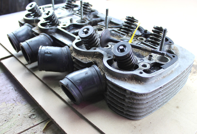 Cylinder Head with valves Honda CB750Four K0 used 