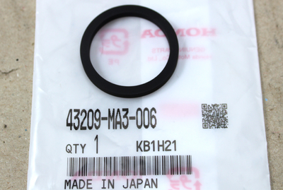 Rear brake piston seal Honda CB750F CB900F CB1100F+R new
