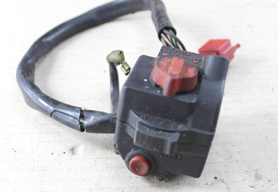 Handlebar switch right CB750KZ-F CB900F CB1100F BoldOr used