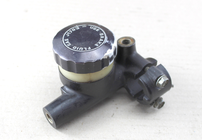 Master Brake Cylinder Honda CB350Four CB400F CB500F CB550F+K CB750Four used