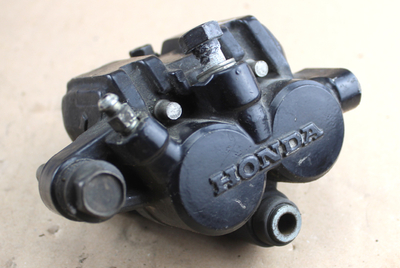Brake caliper double piston left Honda GL500-650 ?? Silverwing used