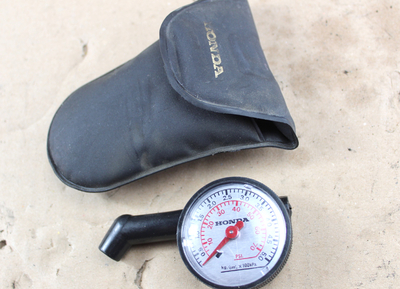Air pressure gauge with bag Silverwing Goldwing CB1000 used