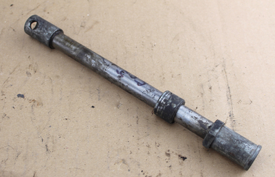 Front wheel axle Honda CB500F CB750K1-K6+F1 CB450K used