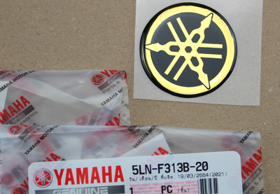 Yamaha Emblem 3D gold-black 5LN-F313B-20 new